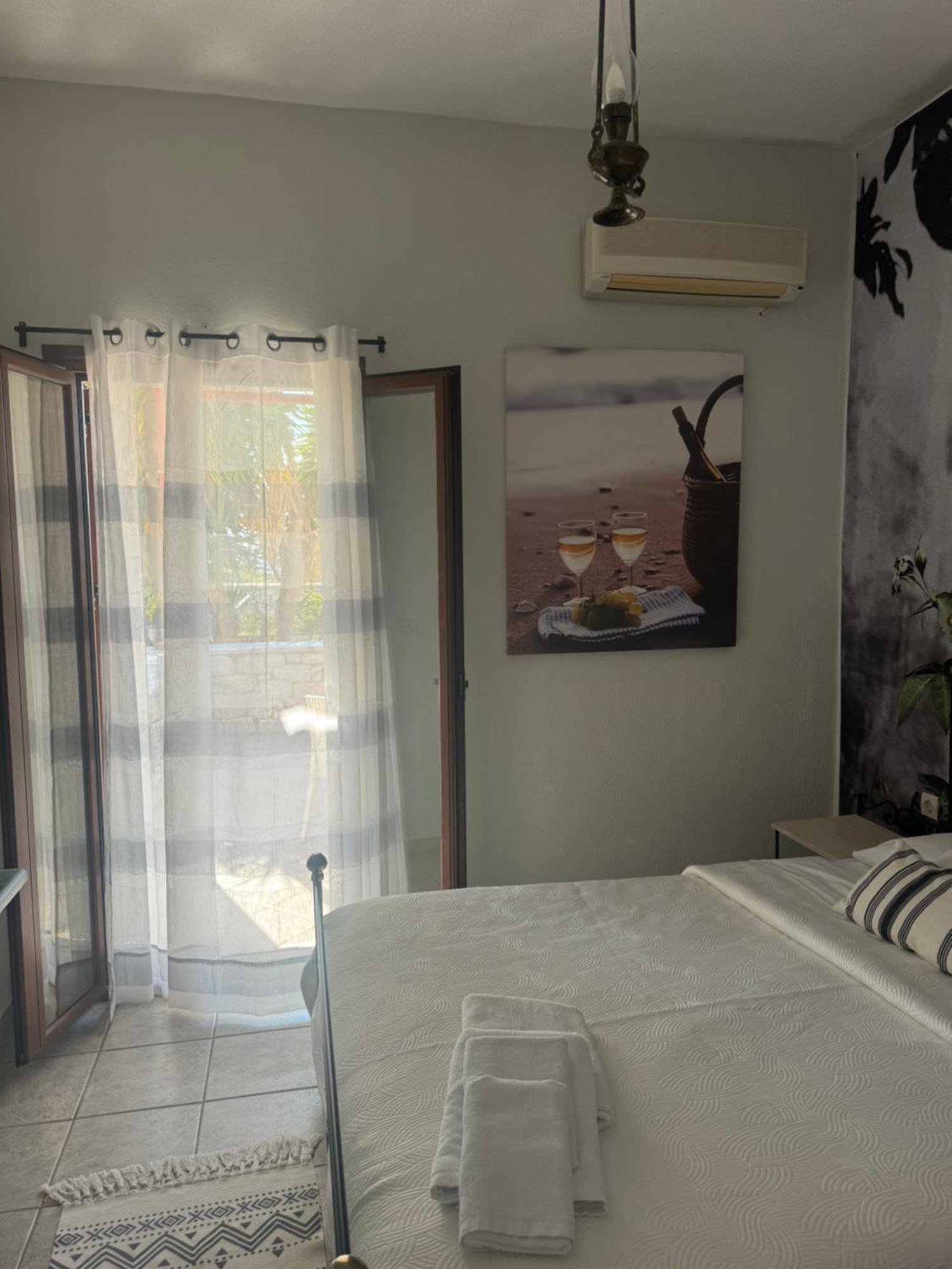 Lithos By The Sea Neo Oitilo Exterior foto